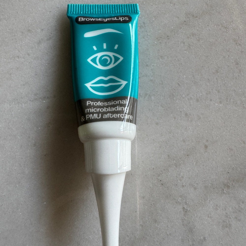 COPY - Microblading Aftercare - 2 packs of 25. One pack has 23.